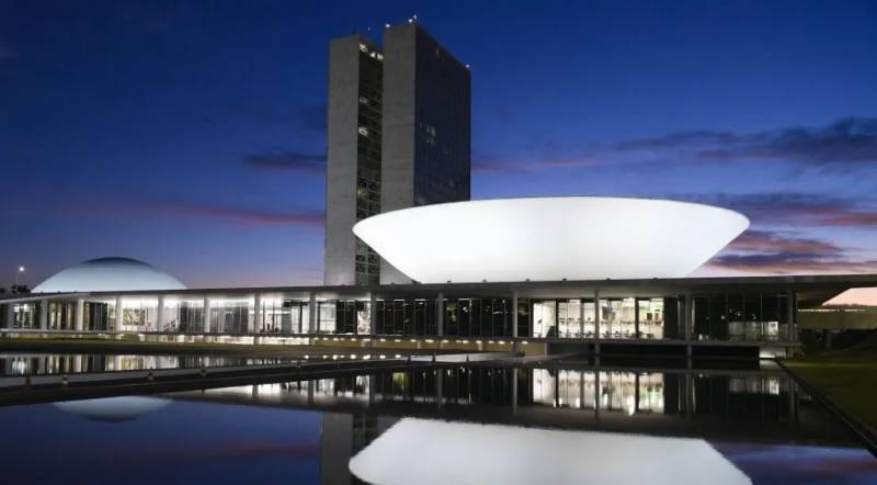 Governo eleito convida partidos de apoio a Bolsonaro para reunião do conselho político na próxima quarta feira