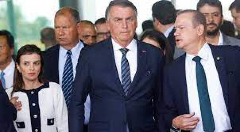 Partido de Bolsonaro pede ao TSE anulação de votos em parte das urnas nas eleições de 2022 