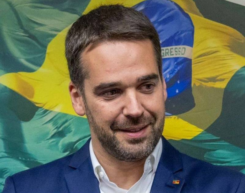 Eduardo Leite reassumirá o governo gaúcho na manhã do dia 1º de janeiro