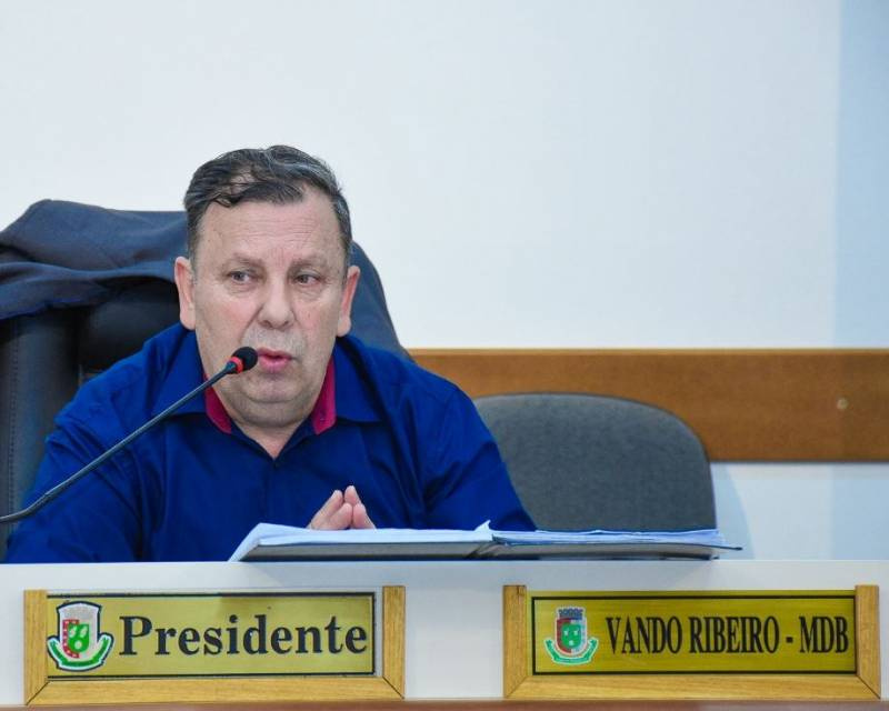 Vando Ribeiro assume o comando do município e Mauricio Loureiro o Legislativo
