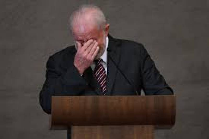 Lula chora durante discurso de diplomação no TSE