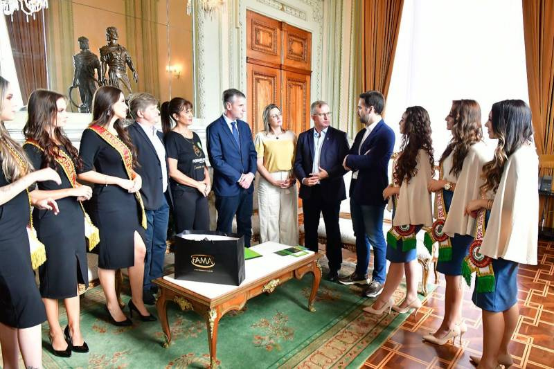 Comitiva da Fenamilho manteve audiência com o governador Eduardo Leite