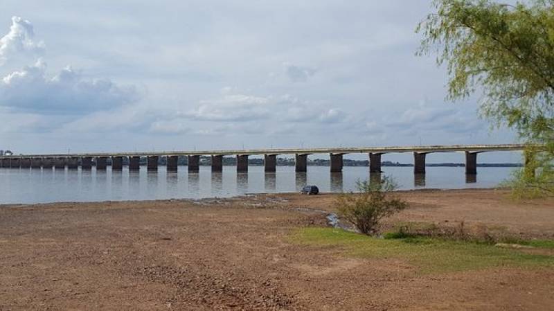 Proibição de ingresso na Argentina pela Ponte provoca protesto e bloqueio da travessia