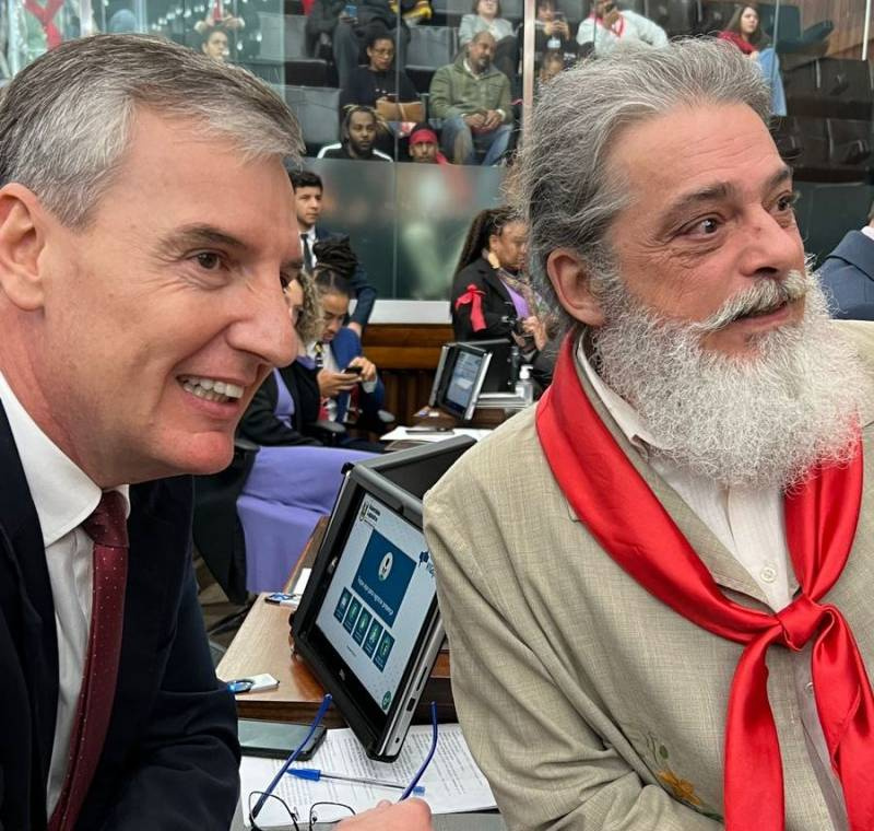 Aprovado projeto que preserva o hino rio-grandense