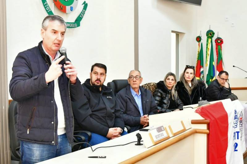 Francisco Medeiros reconduzido à presidência da executiva do PDT, em Santo Ângelo