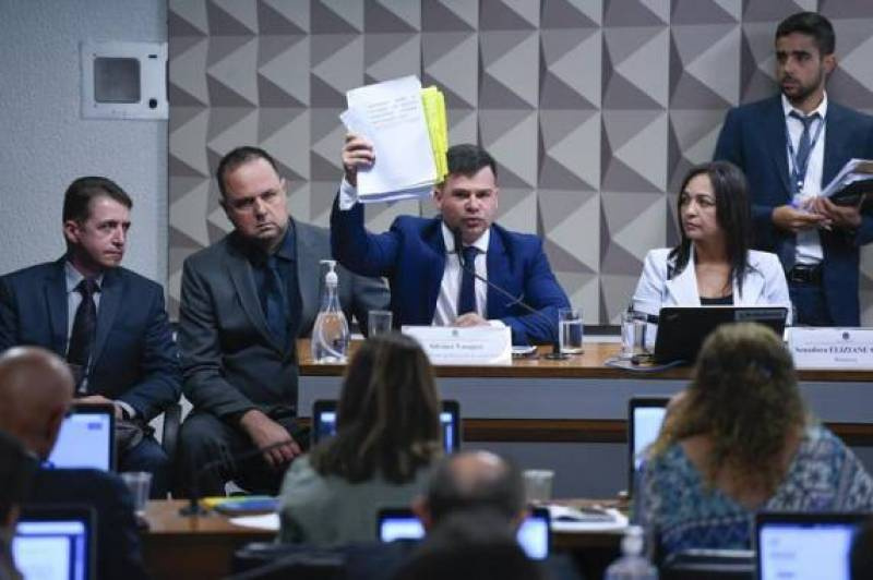 Ex-diretor da PRF Silvinei Vasques é preso em investigação sobre interferência nas eleições