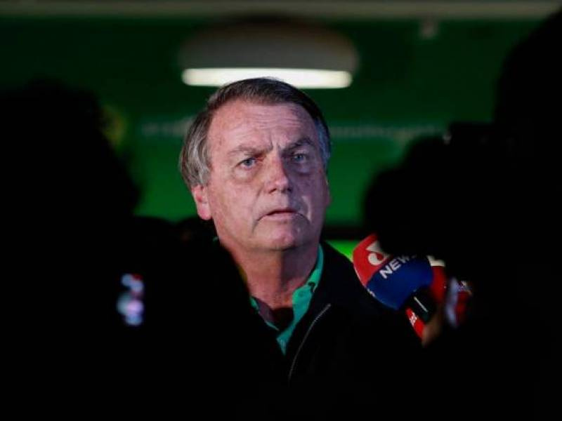 Bolsonaro 'jamais apropriou-se ou desviou quaisquer bens públicos', afirma defesa do ex-presidente