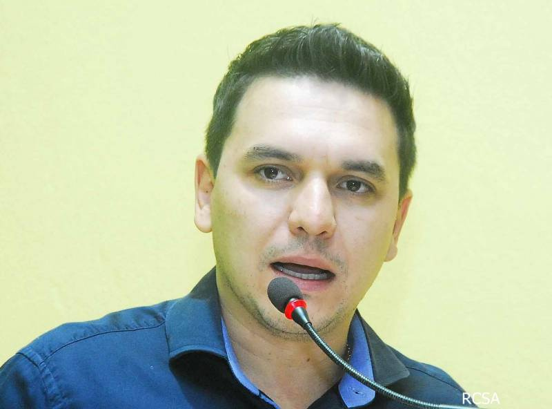 Vinicius Makvitz toma posse como secretário de planejamento e habitação