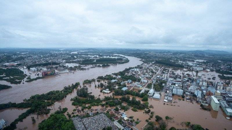 Governo federal declara situação de emergência em dez cidades gaúchas após as fortes c