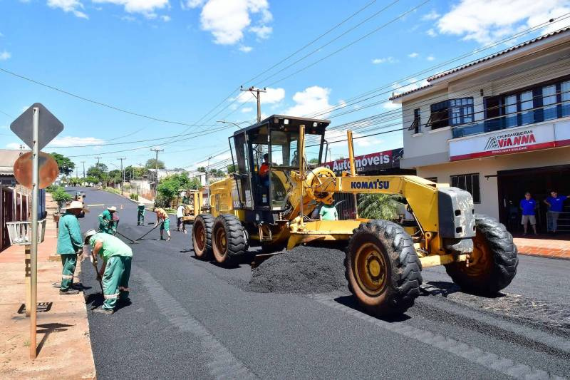 Revitalização da rua Ernesto Dornelles em andamento