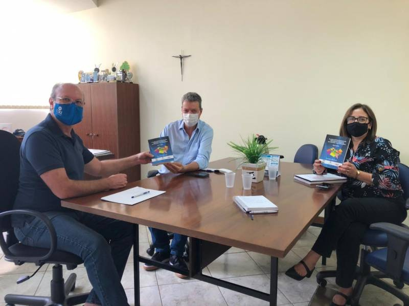 Prefeitura de São Miguel das Missões busca parceria da URI para áreas de Educação e Te