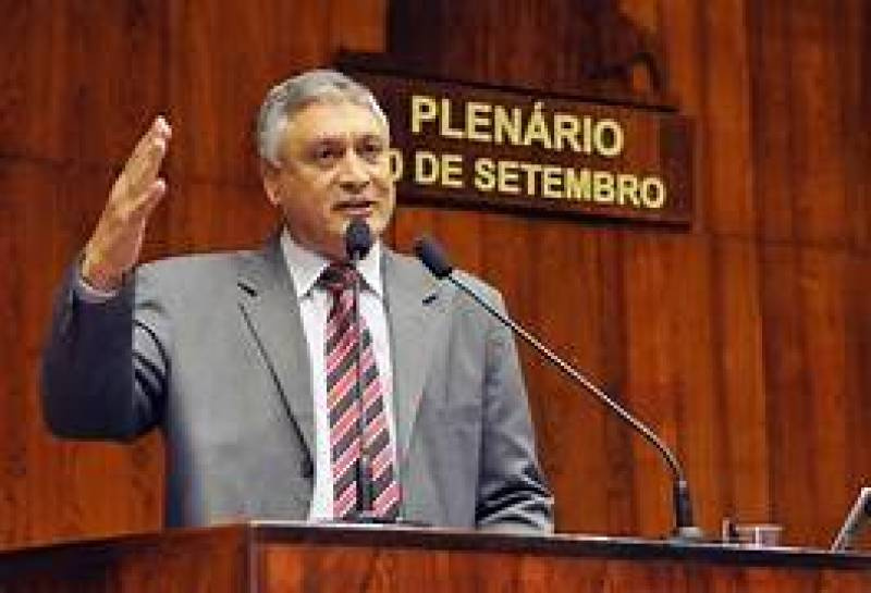 Adolfo Brito é empossado presidente da Assembleia do RS