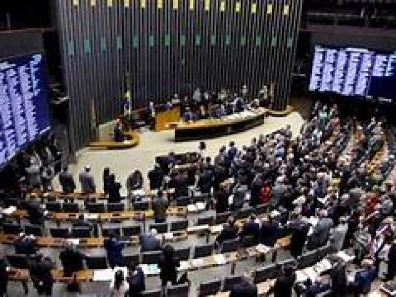 Deputados federais batem recorde no gasto com propaganda