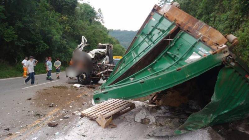 Caminhoneiro de 46 anos morre em acidente de trânsito na ERS-129 no Vale do Taquari