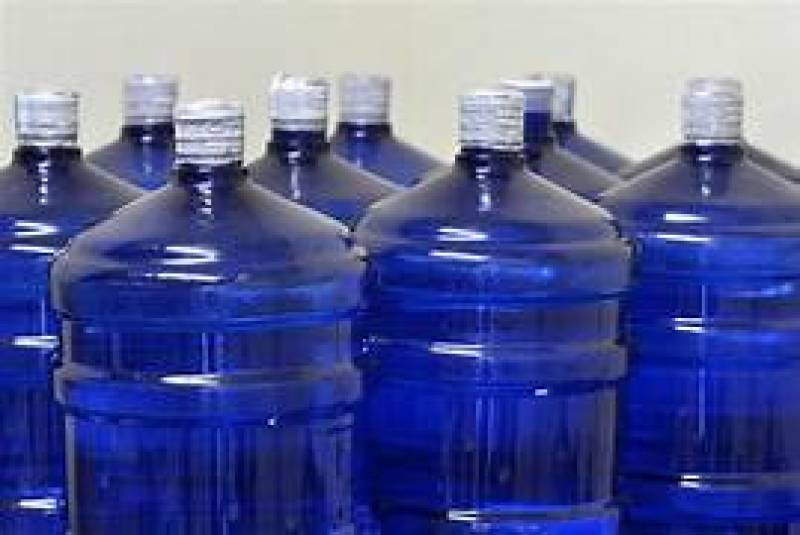 MP autua 65 estabelecimentos por preços abusivos no RS; galão de água era vendido a R$ 80