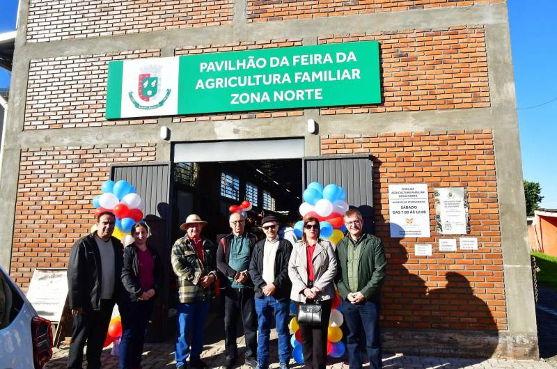 Excelente movimento no início de vendas da feira da zona norte em Santo Ângelo