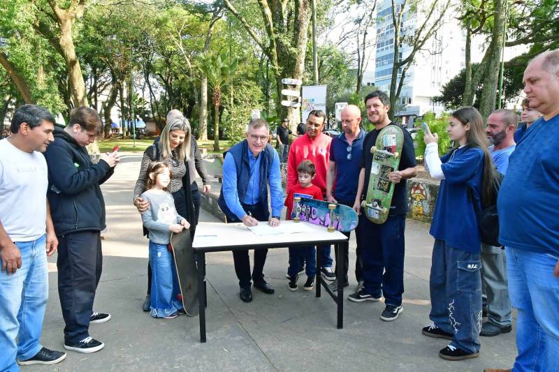 Praça Leônidas Ribas ganhará nova e moderna pista de Skate