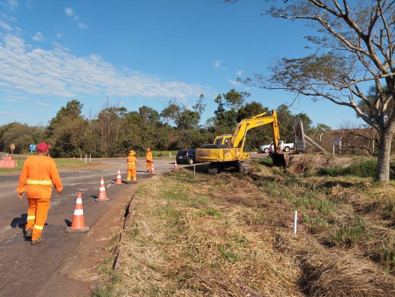 Começam obras no trevo de acesso a Buriti