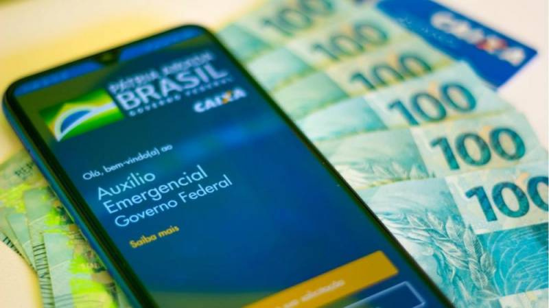 Caixa libera auxílio emergencial para 5,6 milhões nesta terça-feira