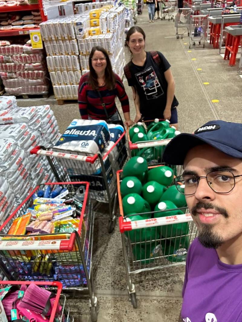  Curso de educação fisica da URI realiza doação solidária para a Central do Bem