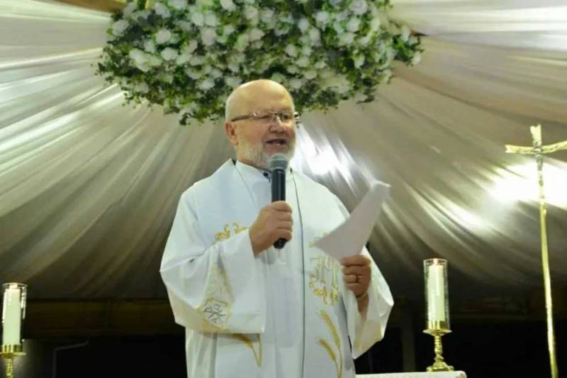 Sacerdote morre após sair da pista e capotar veículo no norte do RS