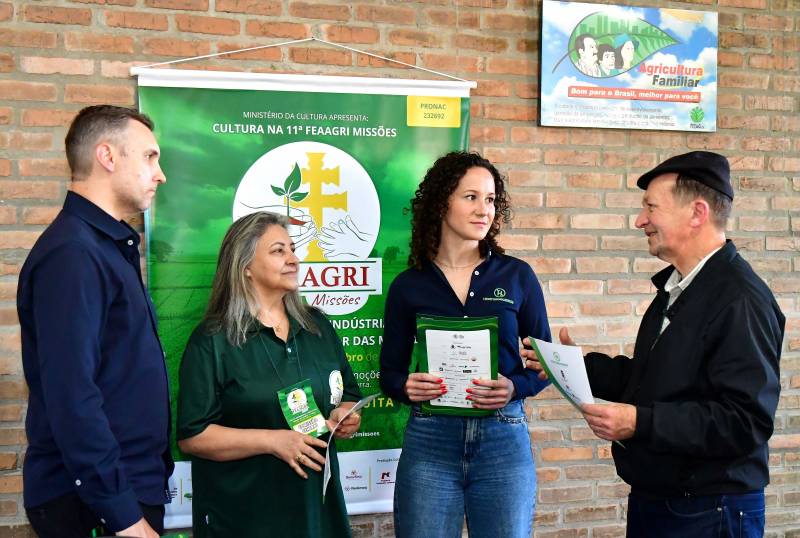 Coordenação do Encontro Estadual de Hortigranjeiros visita a FEEAGRI