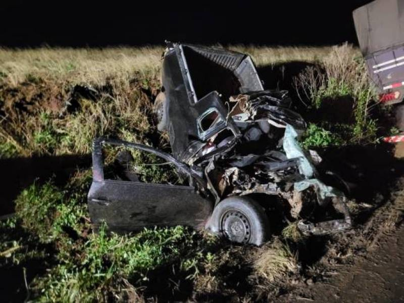 Motorista de Saveiro morre após colisão frontal com carreta na RS-332 em Soledade