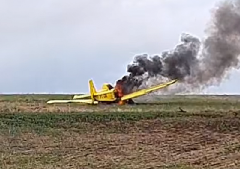 Avião de pequeno porte faz pouso de emergência após pegar fogo em Palmeira das Missões