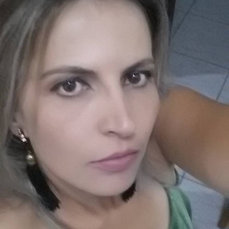 Motorista de aplicativo morta em assalto levou mais de 70 facadas