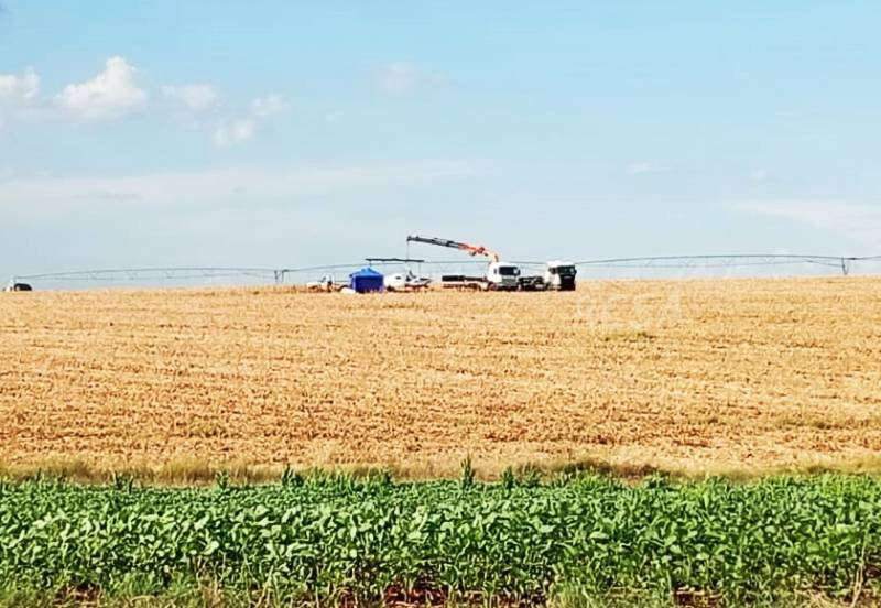 Avião faz pouso de emergência em lavoura de milho em Santo Ângelo