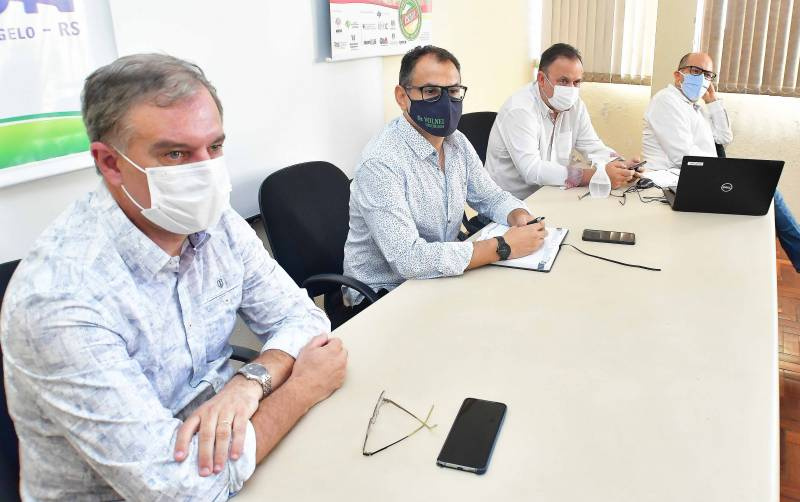 Comitê adota ações mais severas no combate à COVID-19