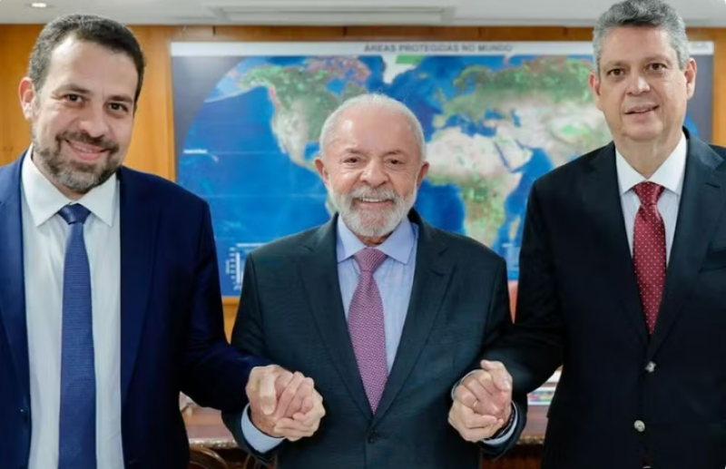 Lula anuncia Guilherme Boulos como novo ministro da Secretaria-Geral da Presidência