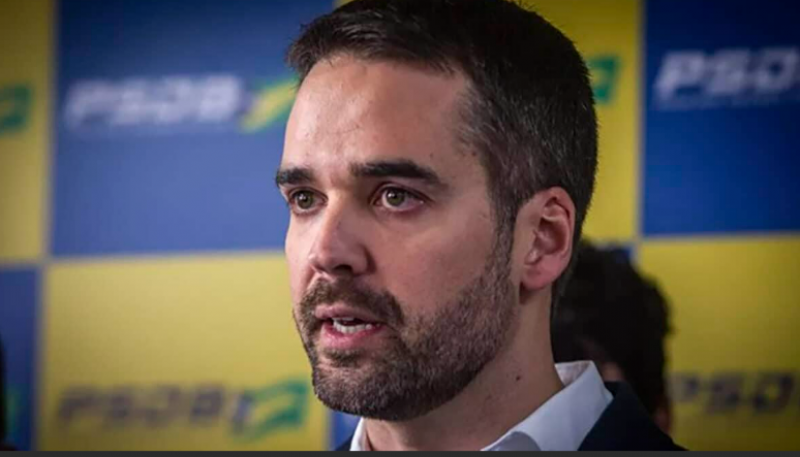 Eduardo Leite oferece apoio ao Rio de Janeiro na área de segurança pública