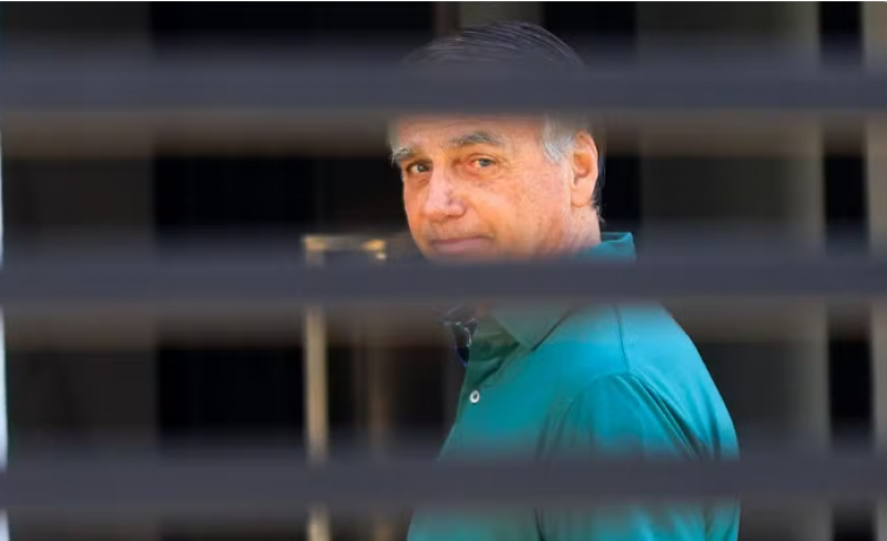 Governo do DF pede a Moraes para avaliar se Bolsonaro tem condições de ficar na Papuda