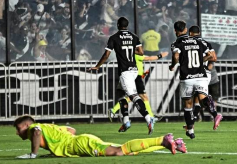 Noite de humilhação: Inter é goleado pelo Vasco, e Ramón Díaz é mantido no cargo