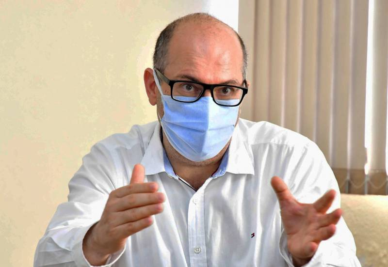 Medicamentos do protocolo não estão em falta no Centro Covid, afirma Christensen