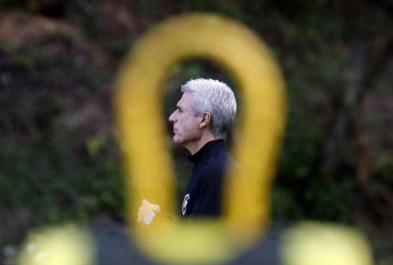 Luís Castro aceita proposta e será novo técnico do Grêmio