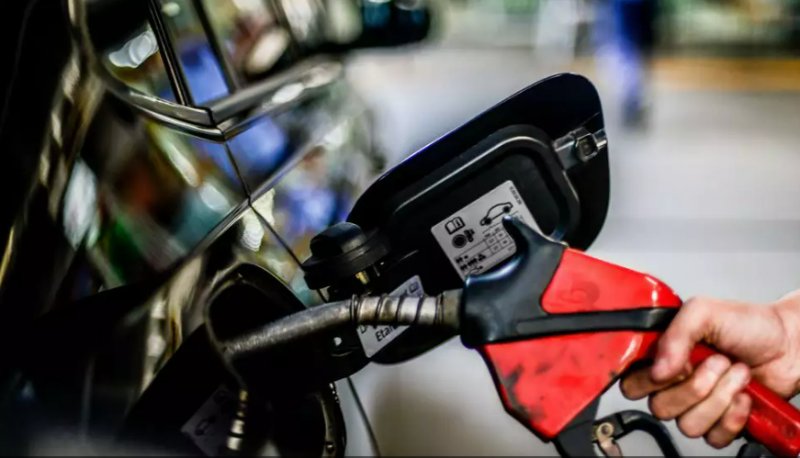 Petrobras reduz o preço da gasolina em 5,2% para distribuidoras