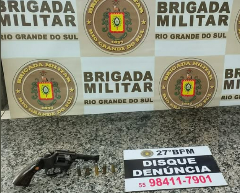 Homem é preso por  posse de arma de fogo irregular no Bairro Vera Cruz, em Santo Ângelo