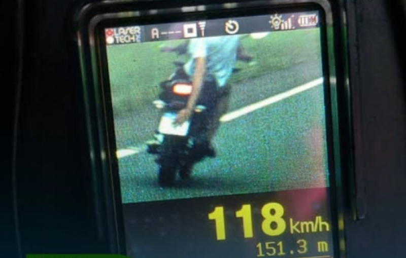 Motociclista é preso por direção perigosa após racha na ERS 342 em ijui