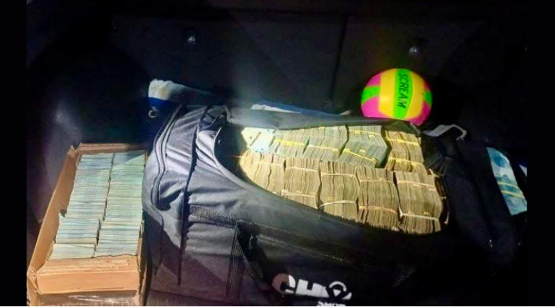 PRF apreende cerca de R$ 2 milhões em dinheiro escondido no porta malas de um automóvel, na BR 101