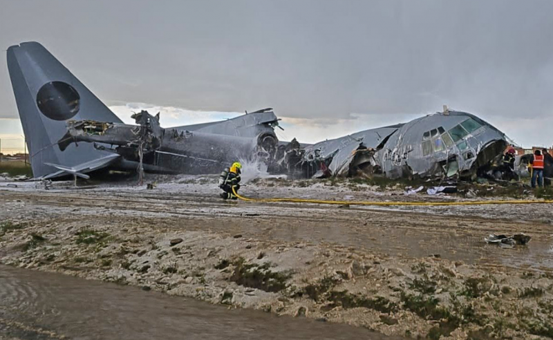 Avião Hércules com milhões de notas cai após a decolagem na Bolívia e deixa ao menos 15 mortos
