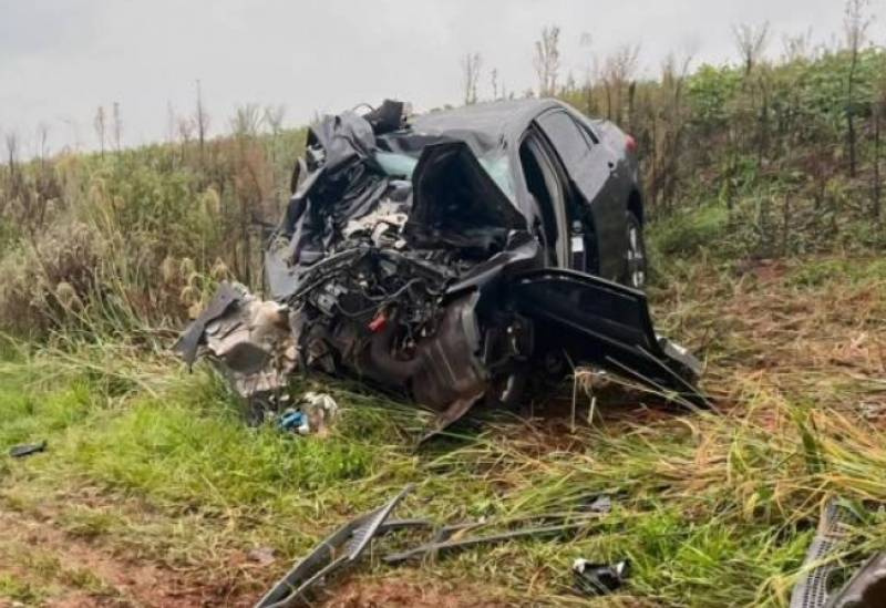 Grave acidente entre carro e carreta deixa mulher morta na BR-386 entre Carazinho e Sarandi