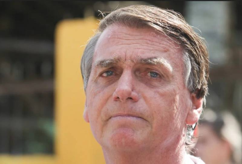 Bolsonaro ainda não tem previsão de alta da UTI, informa boletim médico