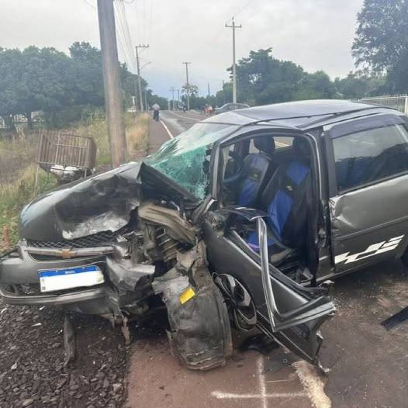 Colisão frontal deixa uma idosa morta e quatro feridos na ERS-324, em Planalto