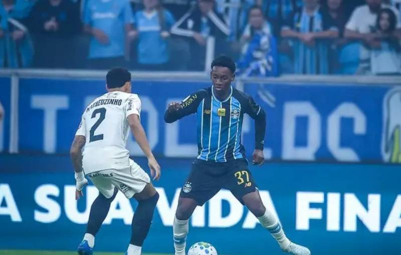 Na Arena, Grêmio perde de virada para o Corinthians por 3 a 1 pelo Brasileirão