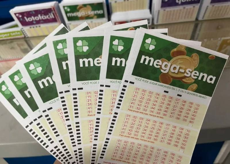 Mega-Sena acumula e vai a R$ 16 milhões; veja dezenas
