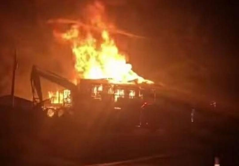 Incêndio destrói restaurante e floricultura às margens da RSC-287 em Santa Cruz do Sul