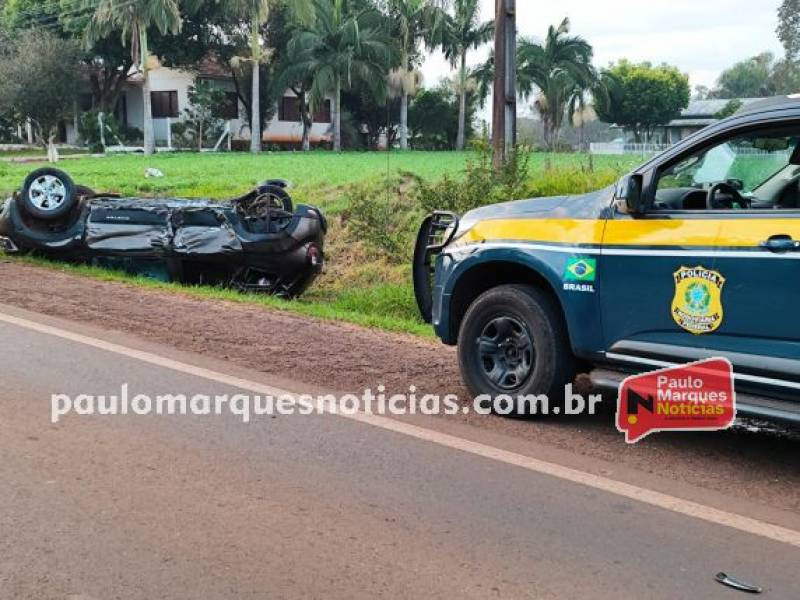 Acidente na BR-472 deixa dois feridos leves em Santa Rosa