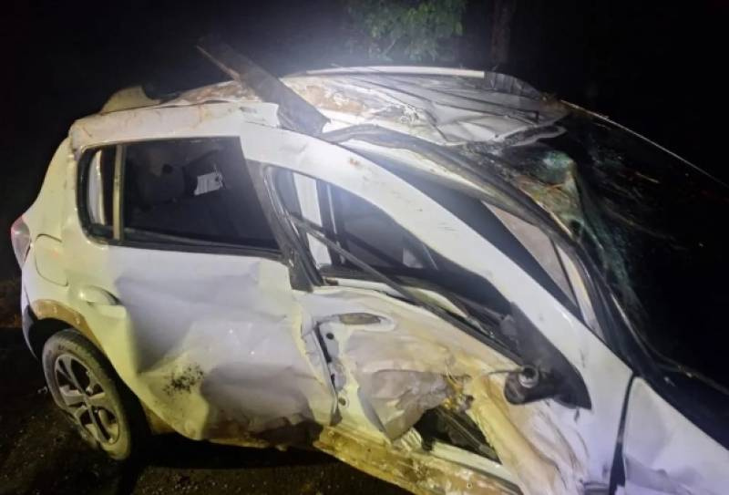 Menino de 13 anos morre em grave acidente entre veículos na SC-390